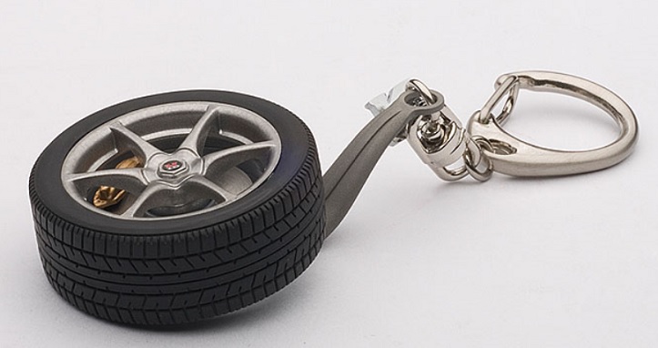 AutoArt Nissan Skyline R34 GTR Wheel Keychain